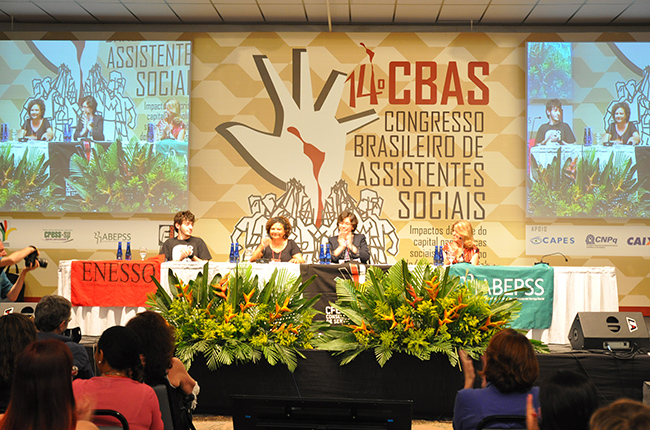 Mesa de abertura do 14º CBAS reuniu as entidades organizadoras (foto: Rafael Werkema)