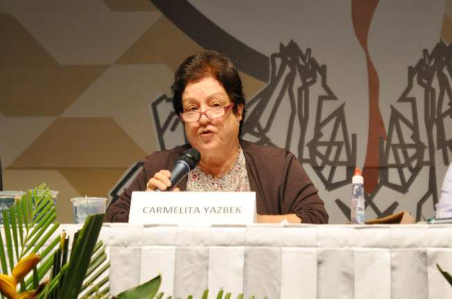 Também na conferência de encerramento, professora Carmelita Yazbek (foto: Rafael Werkema)