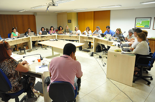 Imagem da reunião do Fentas na sede do CFESS