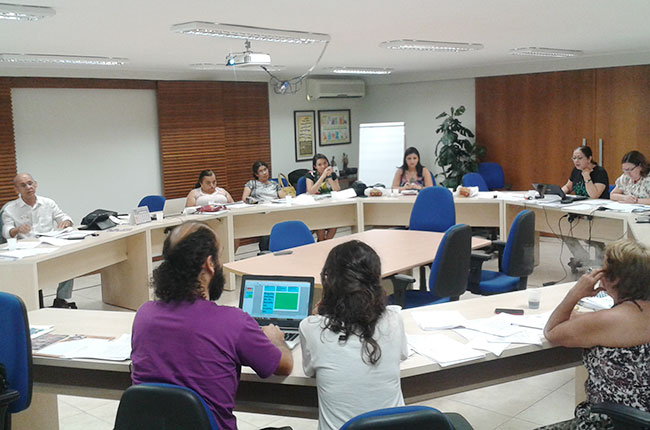 Imagem da reunião do FNTSUAS em Brasília, na sede do CFESS
