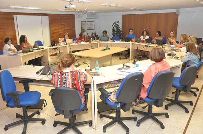 Imagem da reunião do Conselho Pleno do CFESS